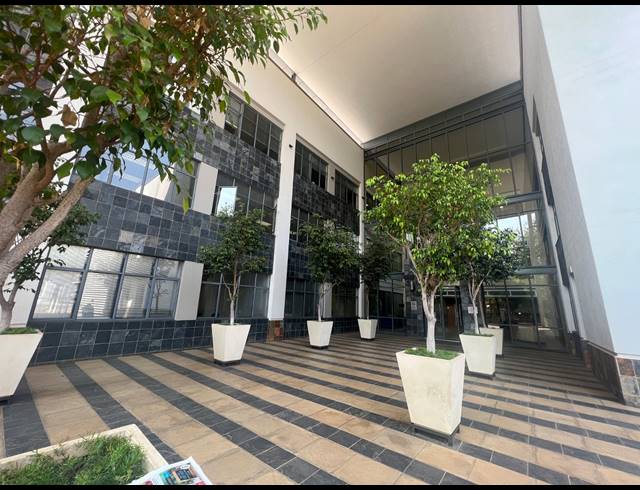 464M² OFFICE TO LET IN ILLOVO